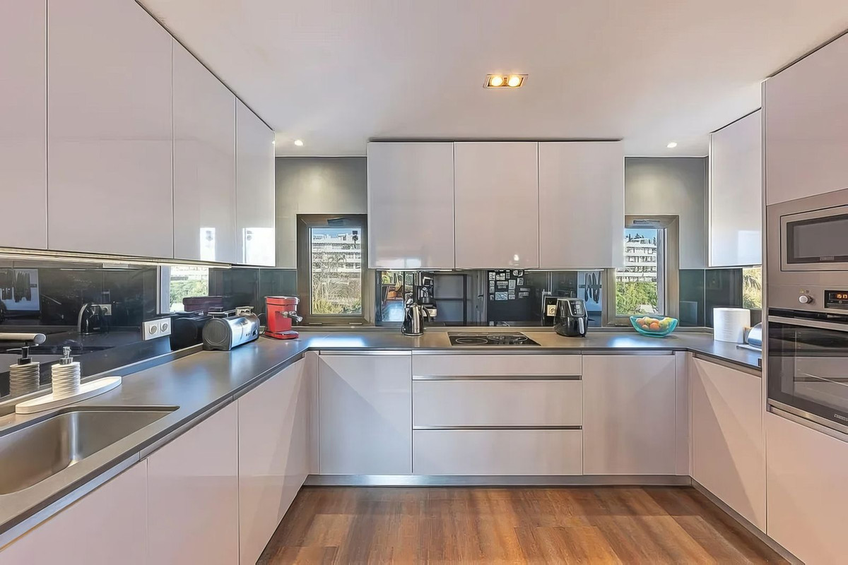 Appartement te koop in New Golden Mile | 3 slaapkamers H5129779