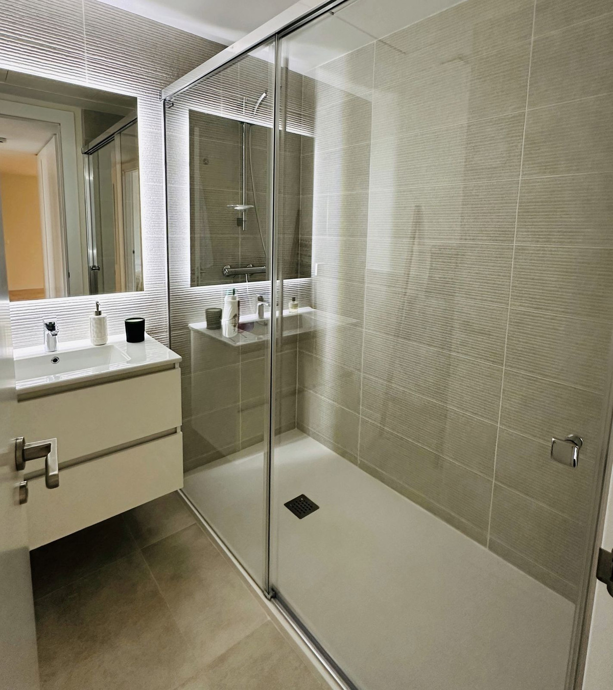 Appartement te koop in New Golden Mile | 3 slaapkamers H5129878