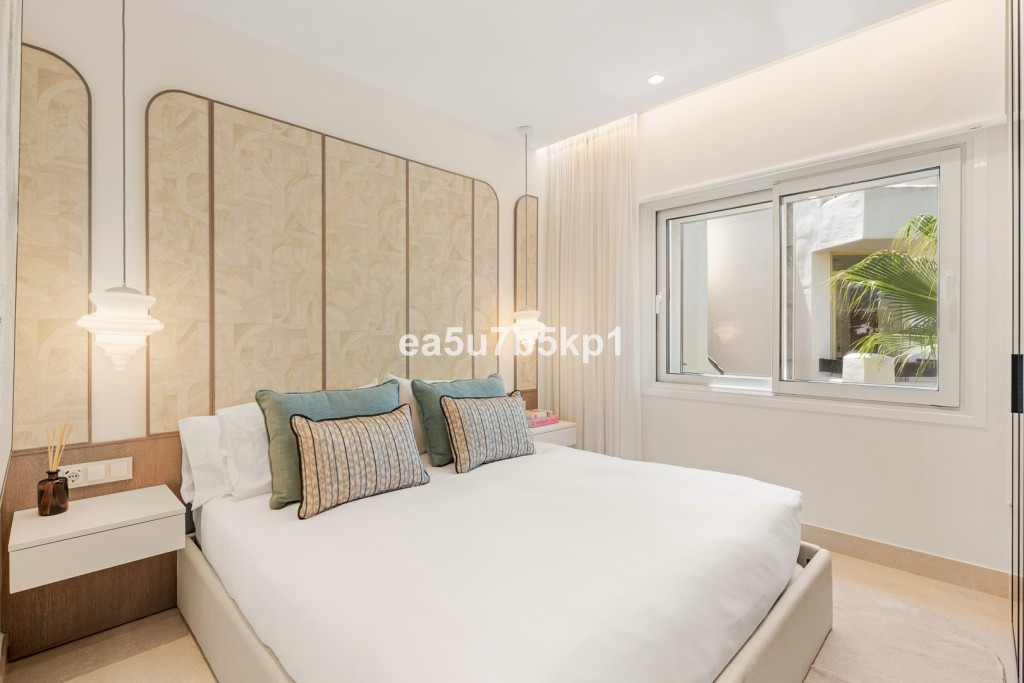 Appartement te koop in New Golden Mile | 3 slaapkamers H5132761