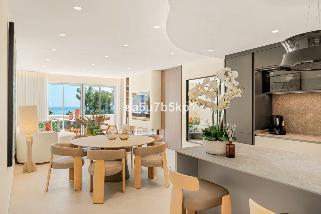 Appartement te koop in New Golden Mile | 3 slaapkamers H5132761