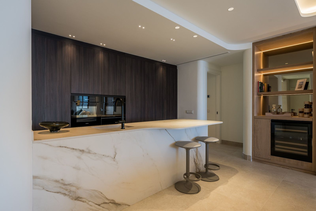 Appartement te koop in New Golden Mile | 3 slaapkamers H5133490