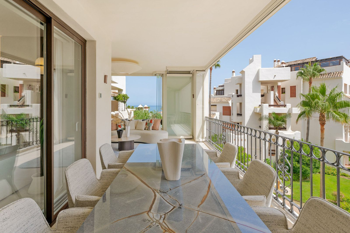 Appartement te koop in New Golden Mile | 3 slaapkamers H5133523