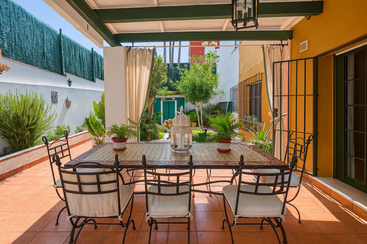 Appartement te koop in New Golden Mile | 3 slaapkamers H5135899