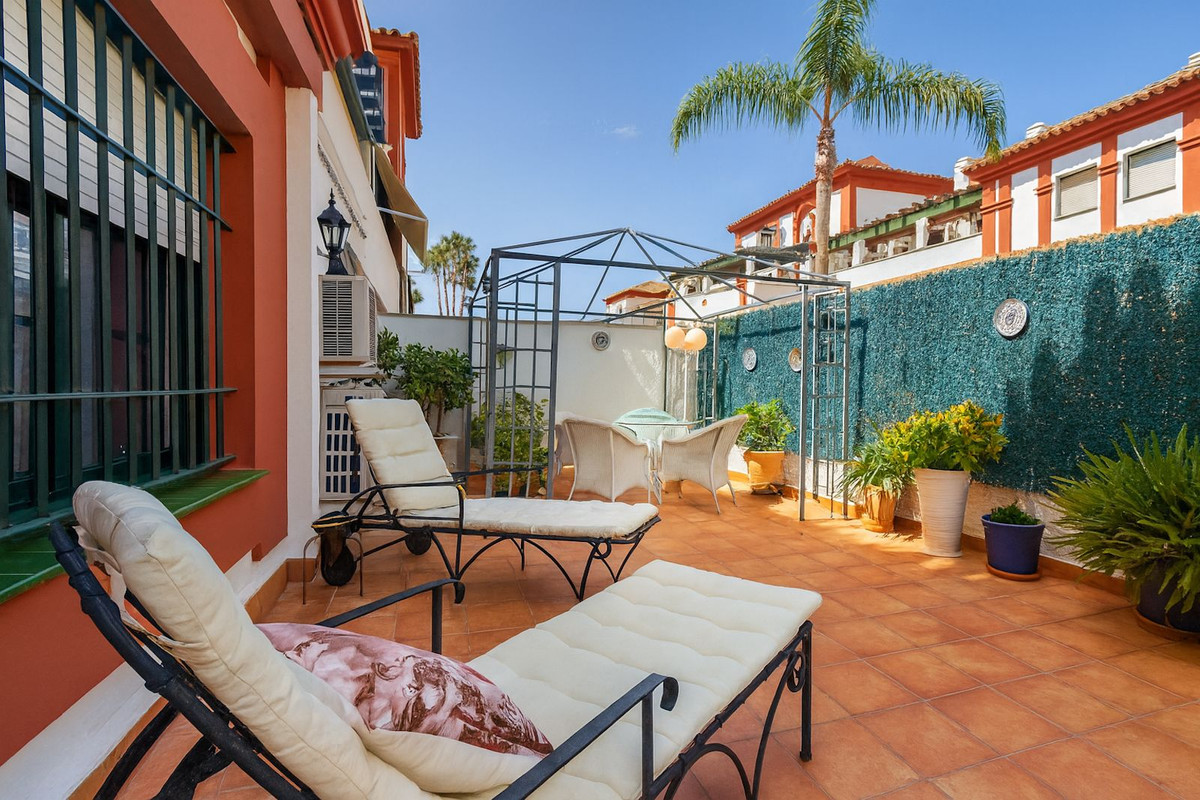 Appartement te koop in New Golden Mile | 3 slaapkamers H5135899
