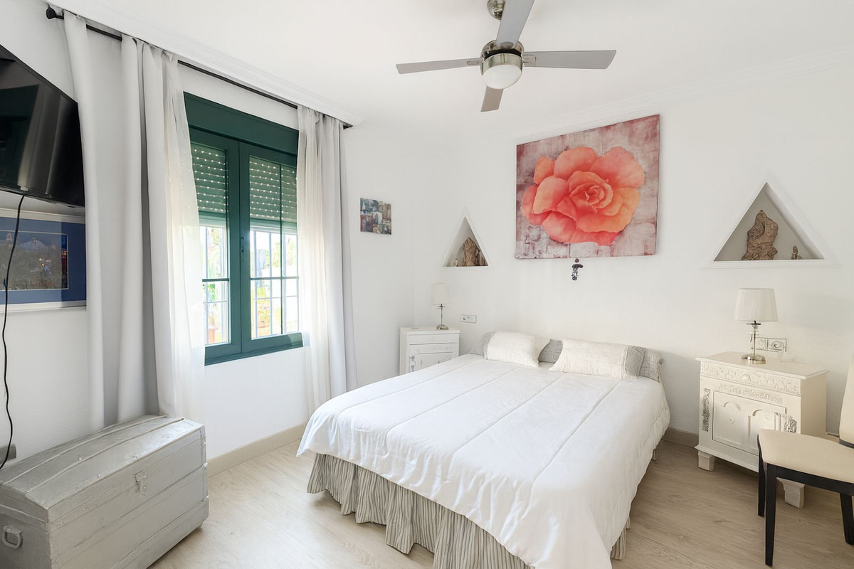 Appartement te koop in New Golden Mile | 3 slaapkamers H5135899