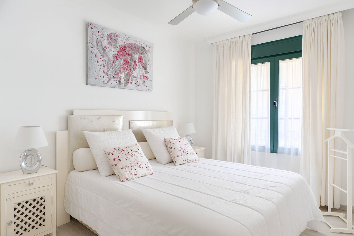Appartement te koop in New Golden Mile | 3 slaapkamers H5135899
