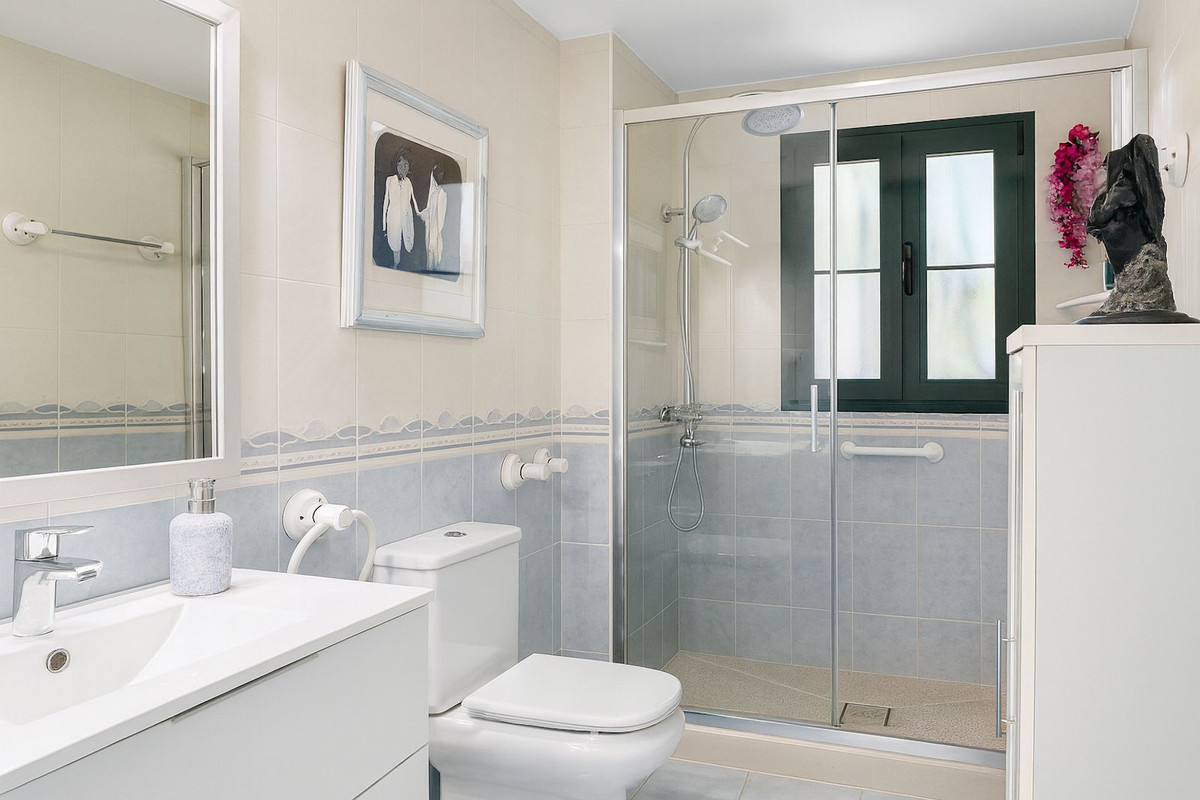 Appartement te koop in New Golden Mile | 3 slaapkamers H5135899
