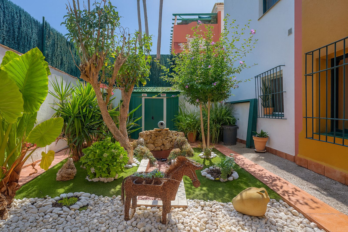 Appartement te koop in New Golden Mile | 3 slaapkamers H5135899