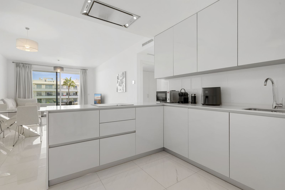 Appartement te koop in New Golden Mile | 3 slaapkamers H5137900