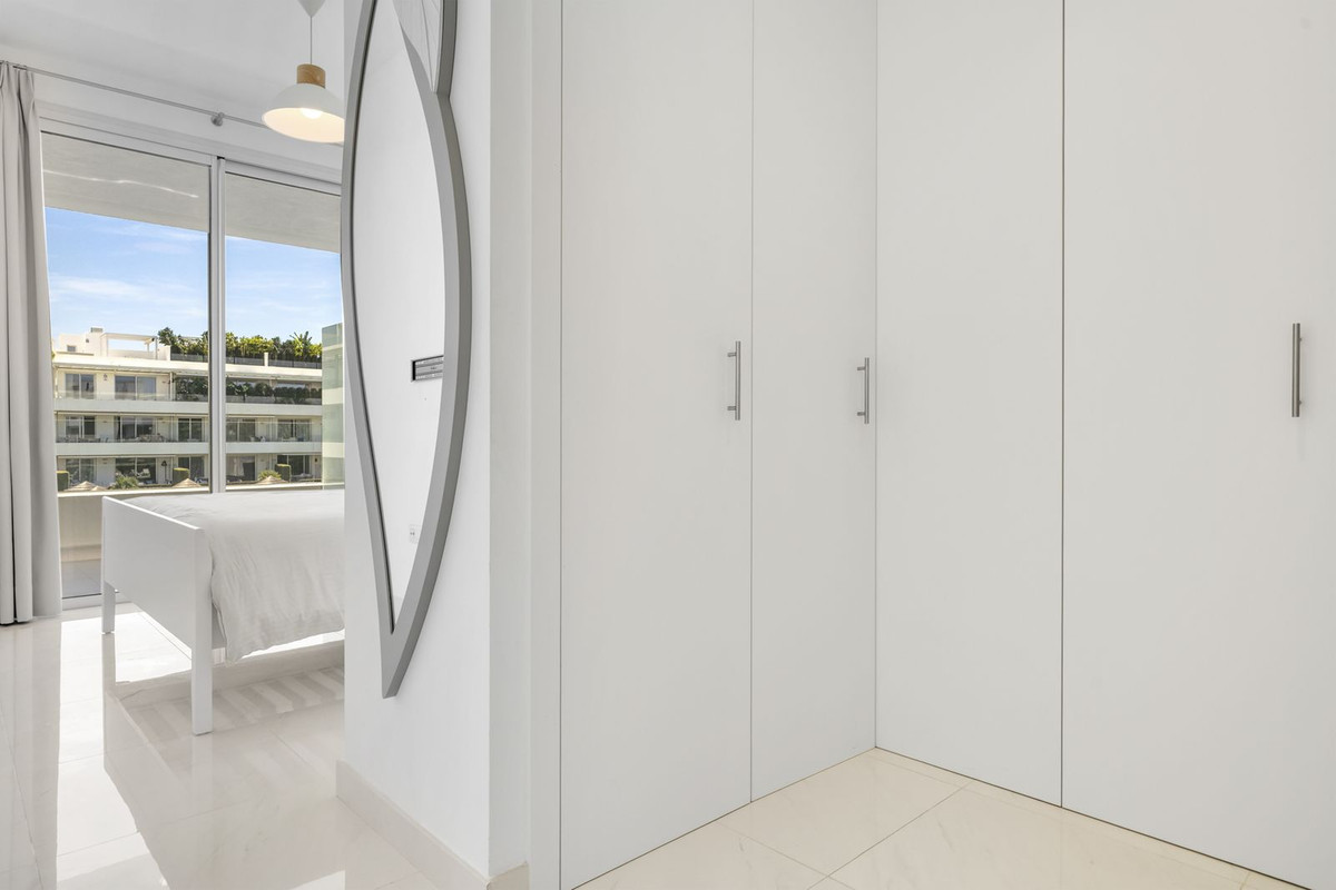 Appartement te koop in New Golden Mile | 3 slaapkamers H5137900