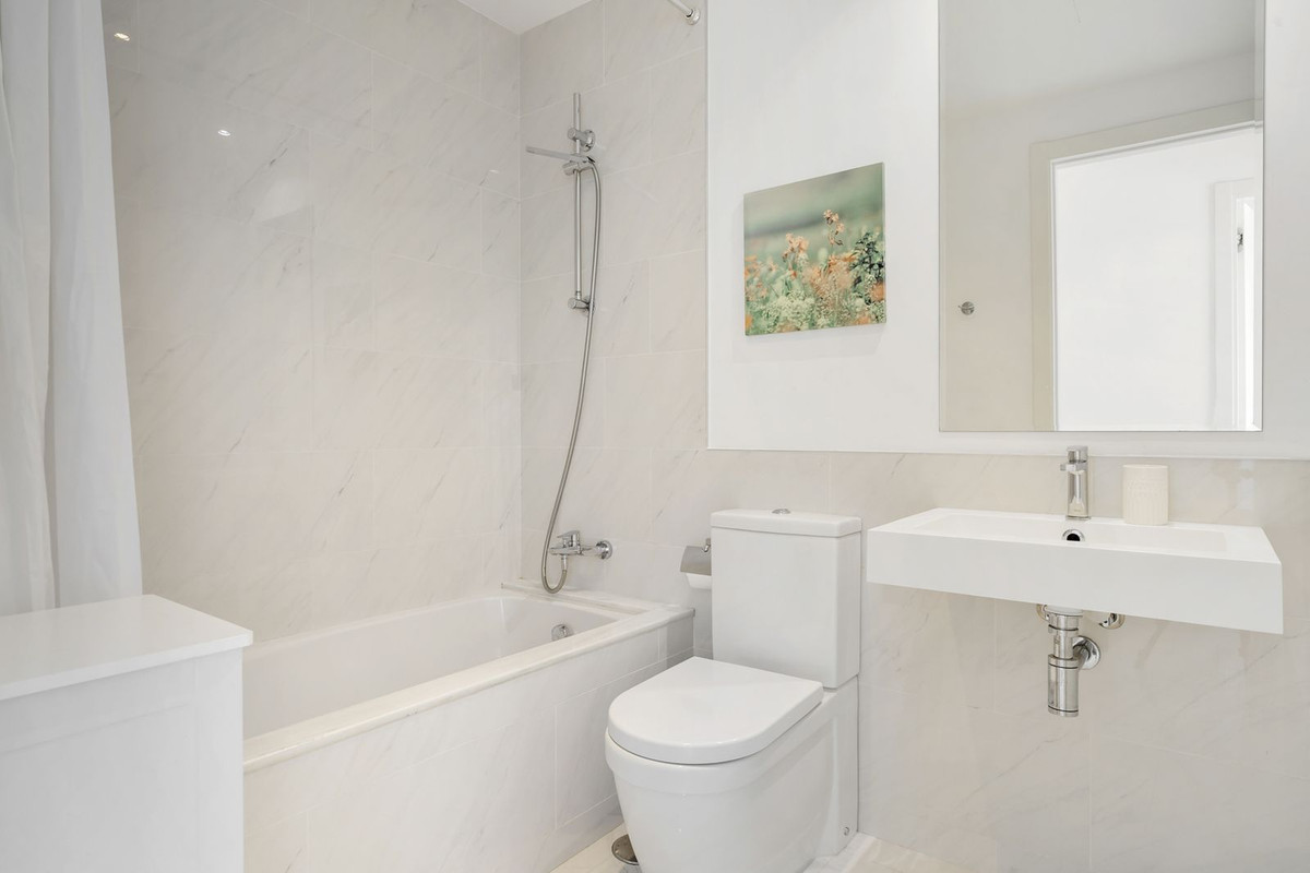 Appartement te koop in New Golden Mile | 3 slaapkamers H5137900
