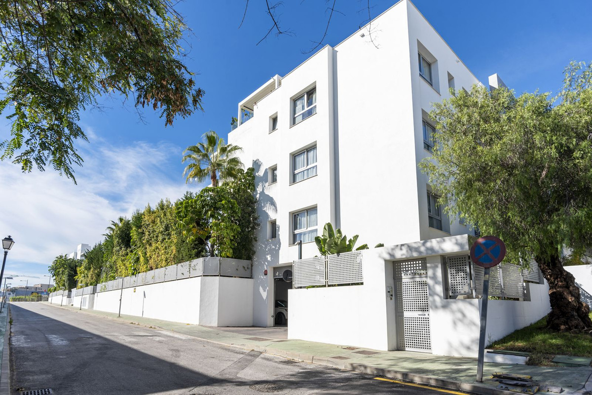 Appartement te koop in New Golden Mile | 3 slaapkamers H5137900