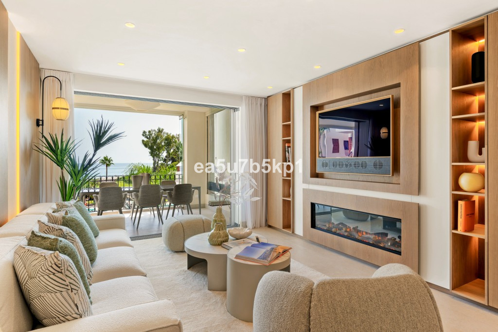 Appartement te koop in New Golden Mile | 3 slaapkamers H5138101