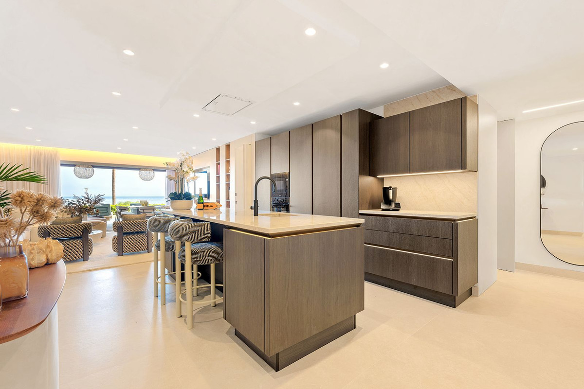 Appartement te koop in New Golden Mile | 4 slaapkamers H5145919