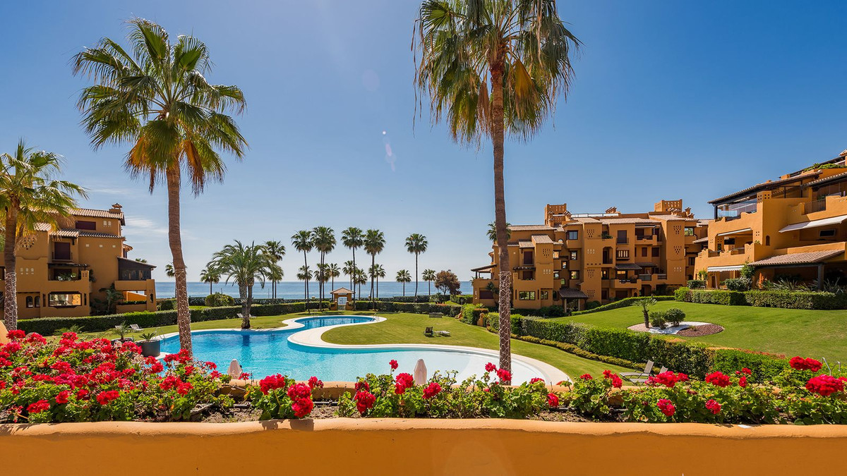 Appartement te koop in New Golden Mile | 4 slaapkamers H5145919