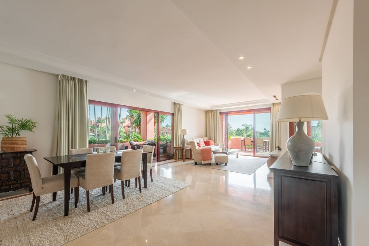 Appartement te koop in New Golden Mile | 3 slaapkamers H5147947