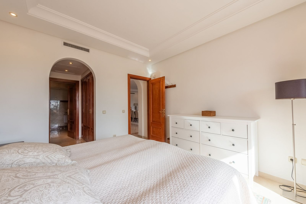 Appartement te koop in New Golden Mile | 3 slaapkamers H5147947