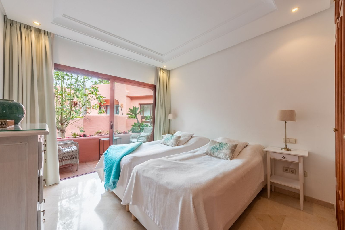 Appartement te koop in New Golden Mile | 3 slaapkamers H5147947