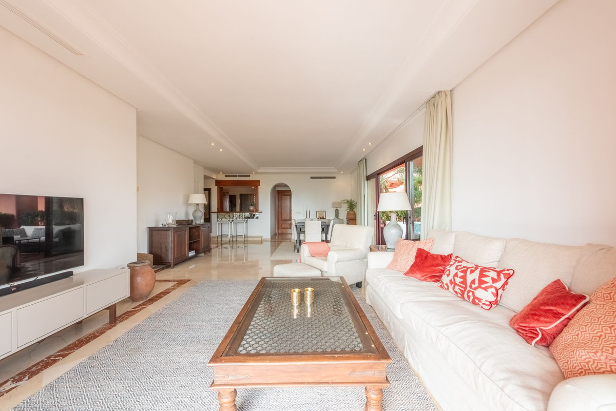 Appartement te koop in New Golden Mile | 3 slaapkamers H5147947