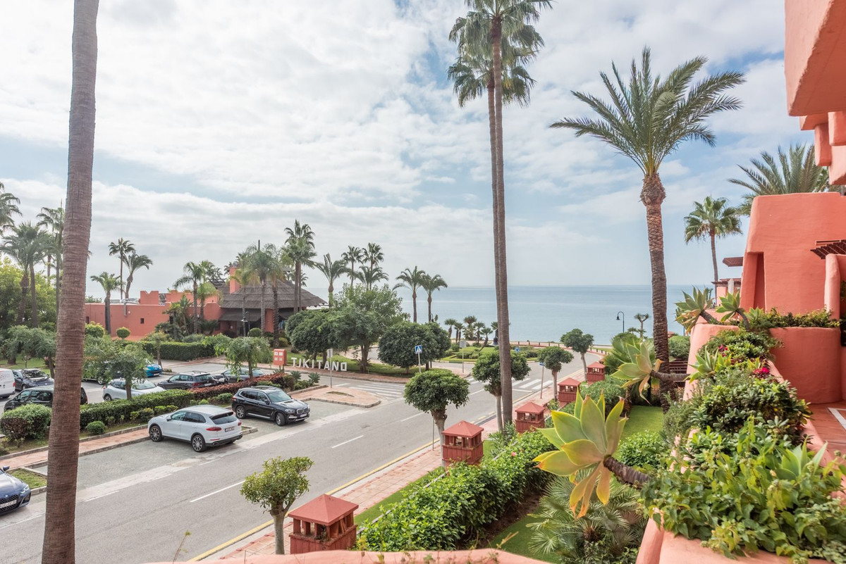 Appartement te koop in New Golden Mile | 3 slaapkamers H5147947
