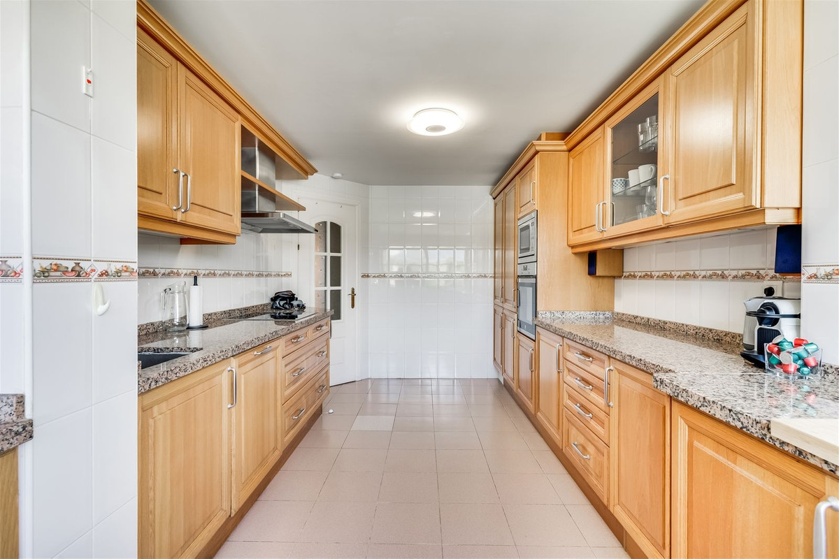 Appartement te koop in New Golden Mile | 2 slaapkamers H5150536
