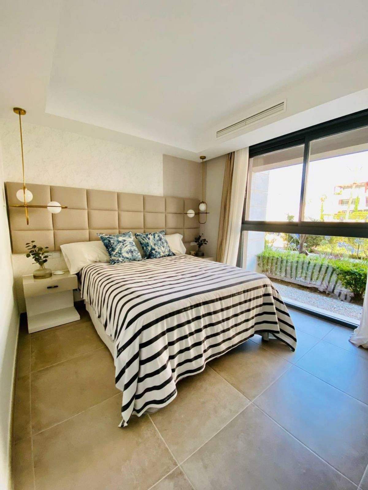 Appartement te koop in New Golden Mile | 2 slaapkamers H5161285