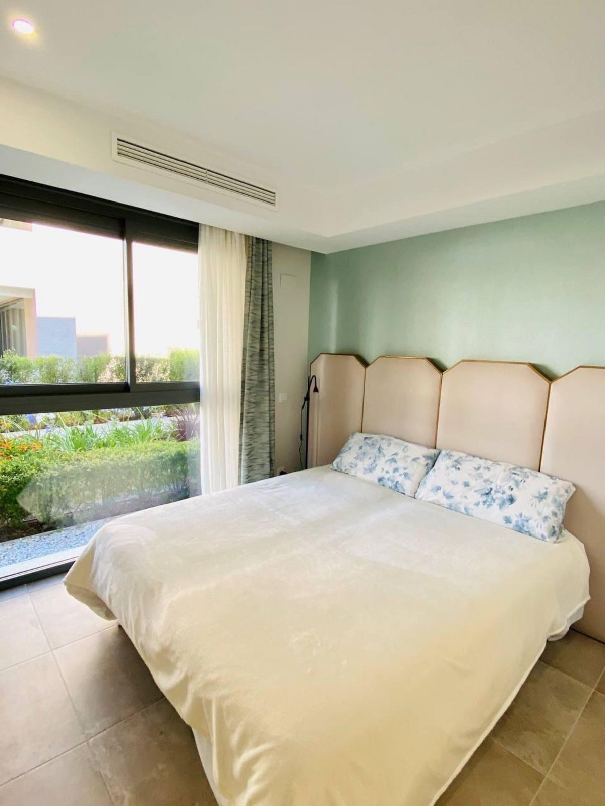 Appartement te koop in New Golden Mile | 2 slaapkamers H5161285