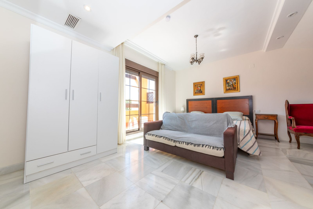 Appartement te koop in New Golden Mile | 5 slaapkamers H5258740