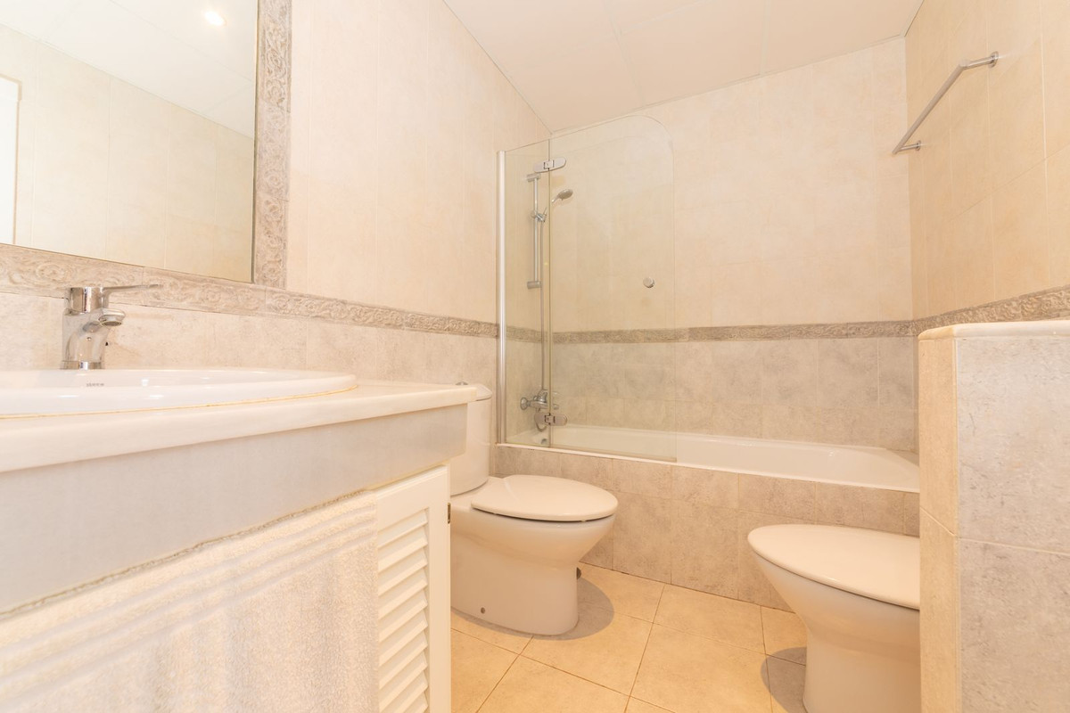 Appartement te koop in New Golden Mile | 5 slaapkamers H5258740