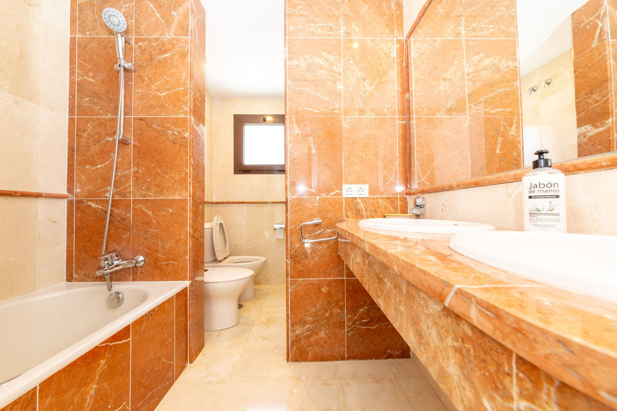 Appartement te koop in New Golden Mile | 5 slaapkamers H5258740