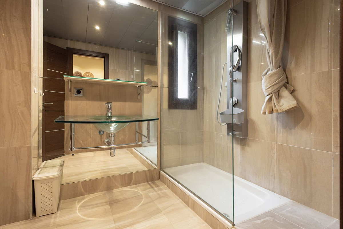 Appartement te koop in New Golden Mile | 3 slaapkamers H5292010