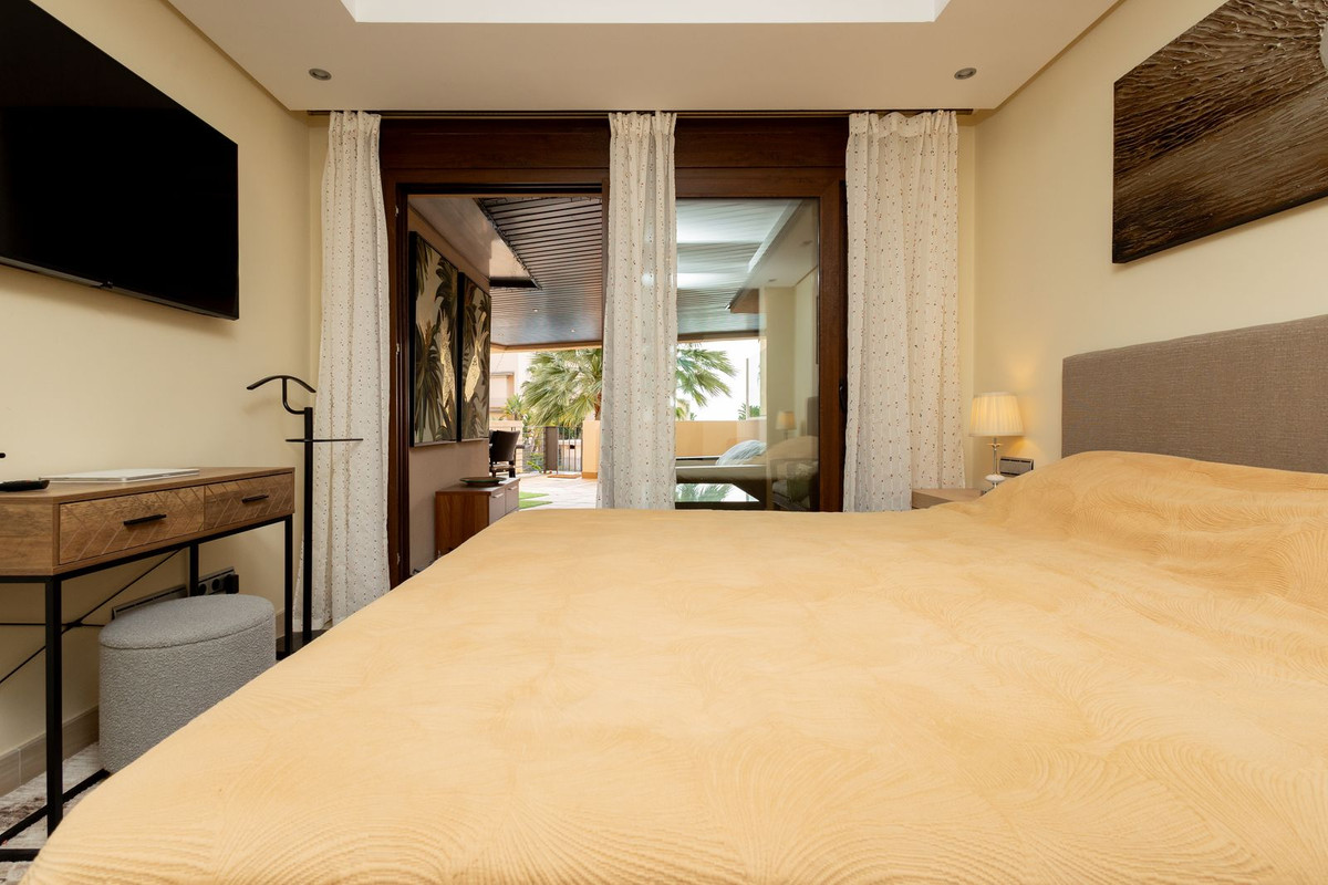 Appartement te koop in New Golden Mile | 3 slaapkamers H5292010