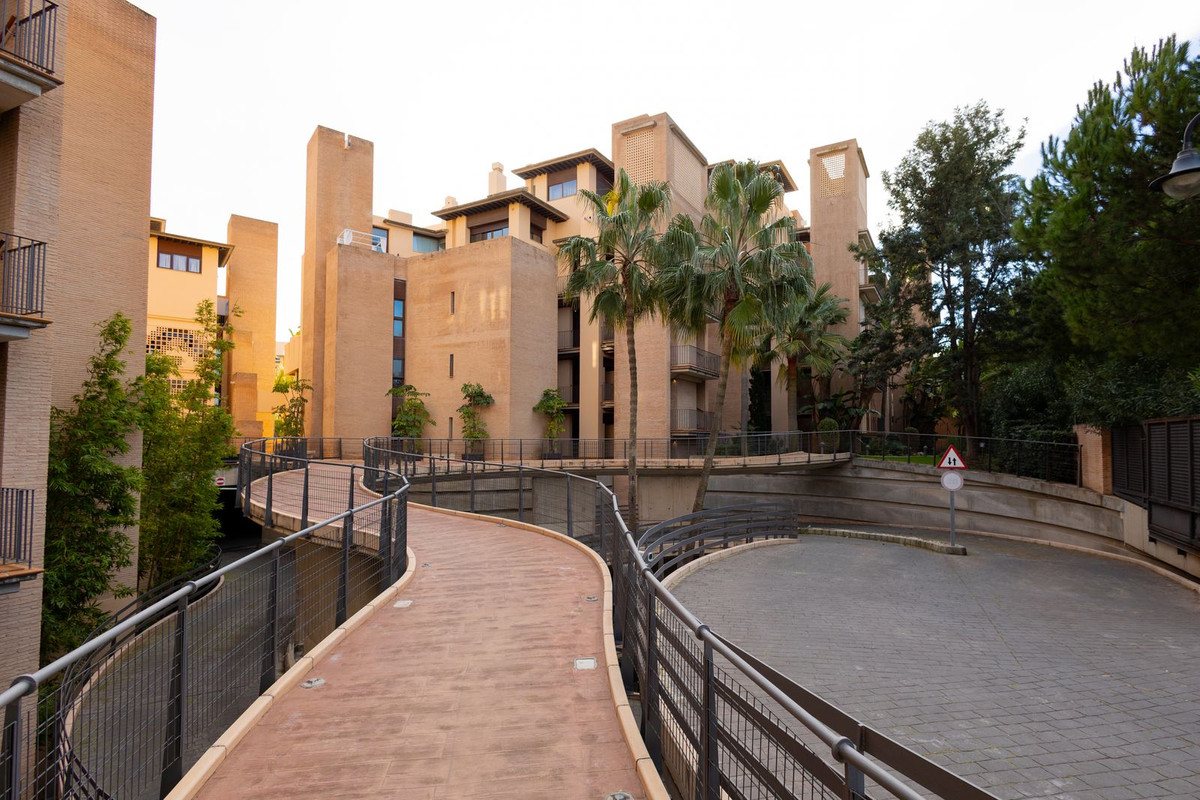 Appartement te koop in New Golden Mile | 3 slaapkamers H5292010