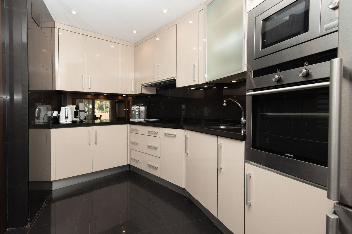 Appartement te koop in New Golden Mile | 3 slaapkamers H5292010