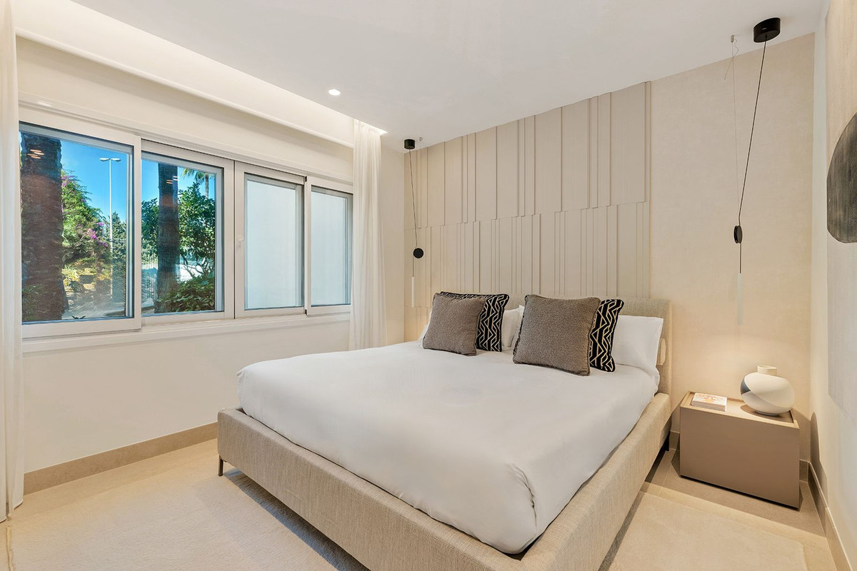 Appartement te koop in New Golden Mile | 3 slaapkamers H5292682