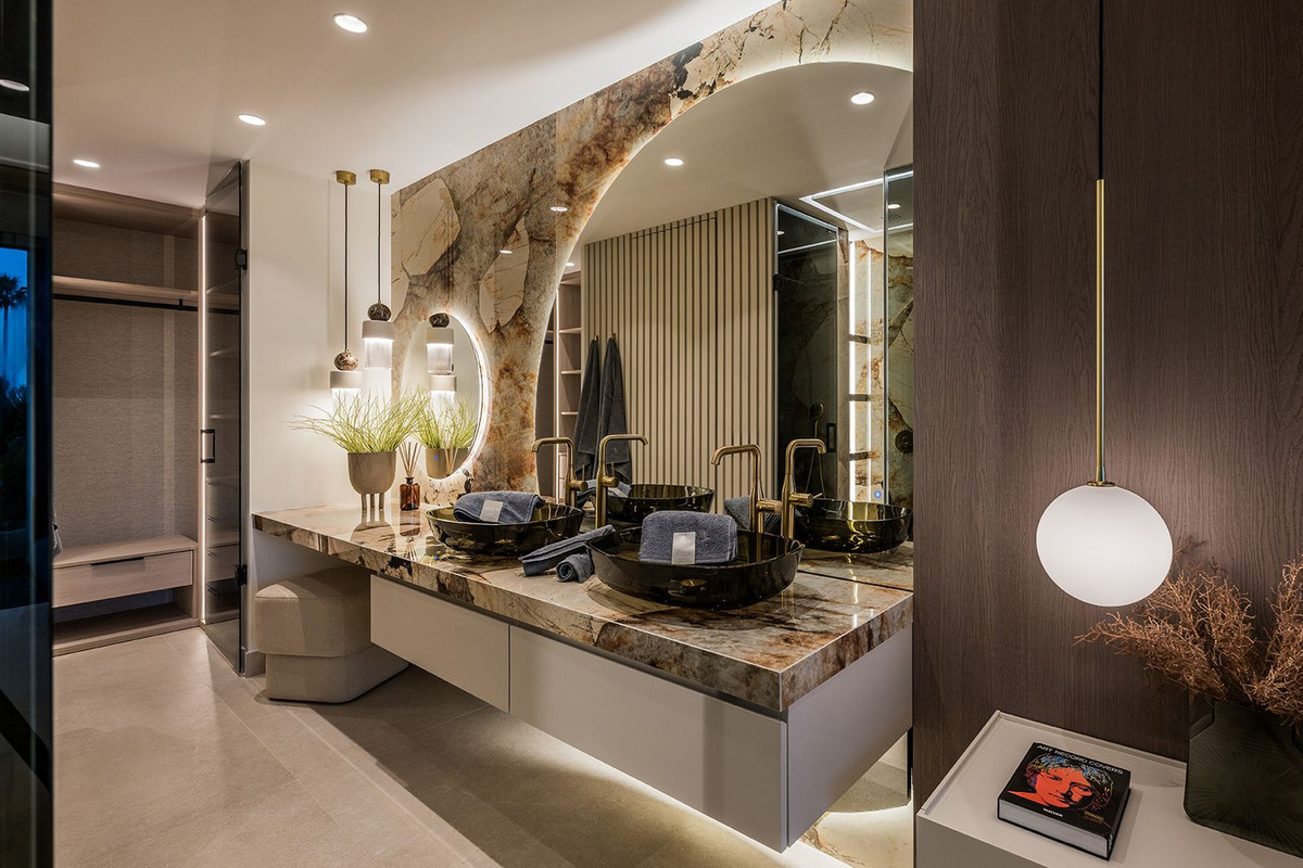 Appartement te koop in New Golden Mile | 3 slaapkamers H5292682