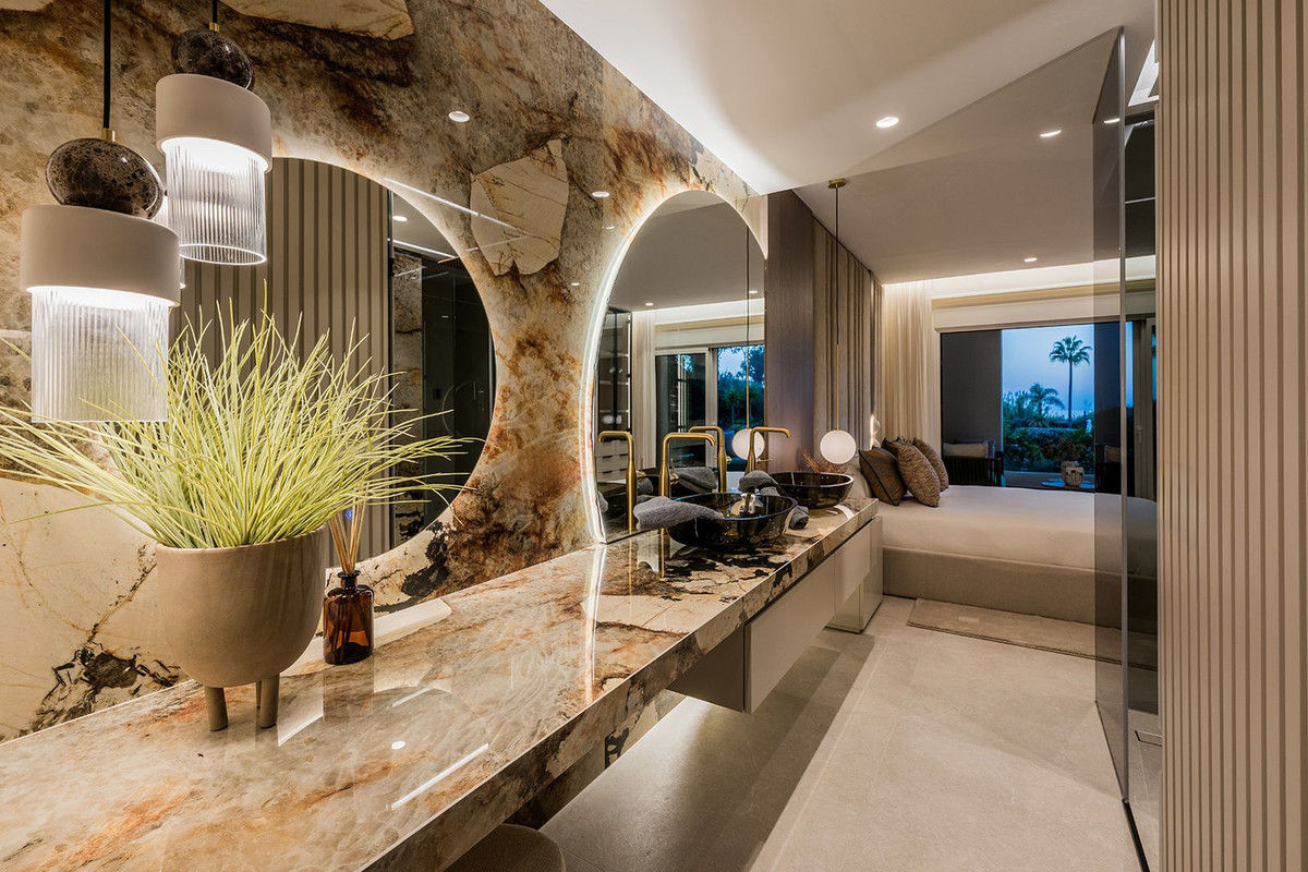 Appartement te koop in New Golden Mile | 3 slaapkamers H5292682