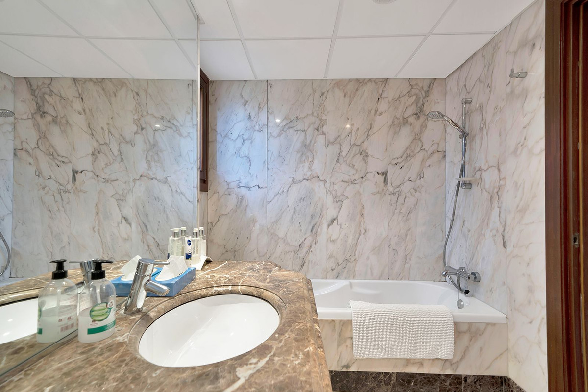 Appartement te koop in New Golden Mile | 2 slaapkamers H5294734