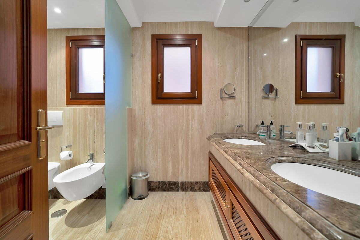 Appartement te koop in New Golden Mile | 2 slaapkamers H5294734