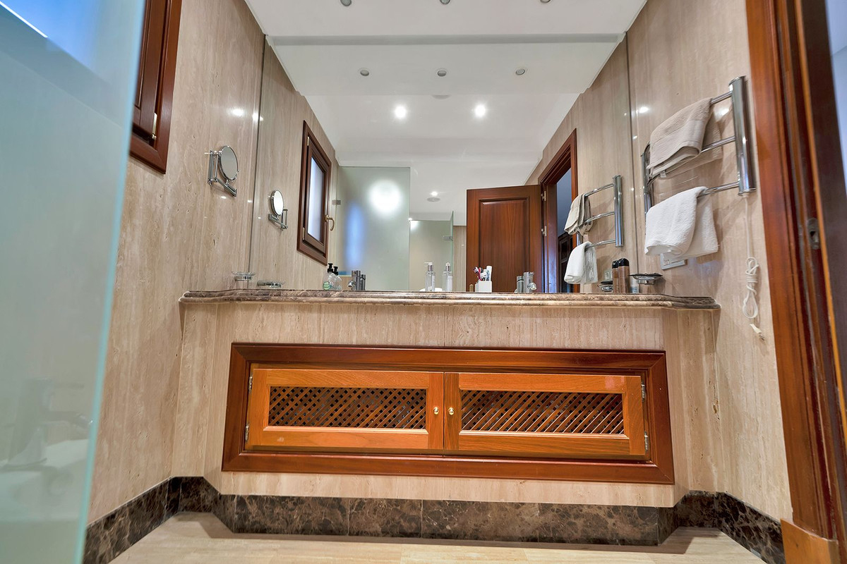 Appartement te koop in New Golden Mile | 2 slaapkamers H5294734