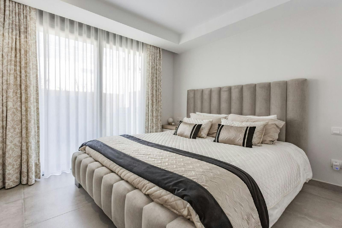 Appartement te koop in New Golden Mile | 2 slaapkamers H5296306