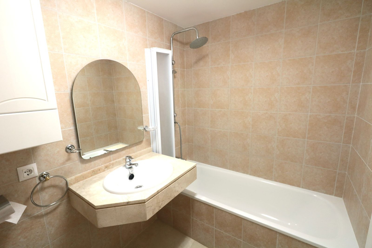 Appartement te koop in New Golden Mile | 3 slaapkamers H5299636