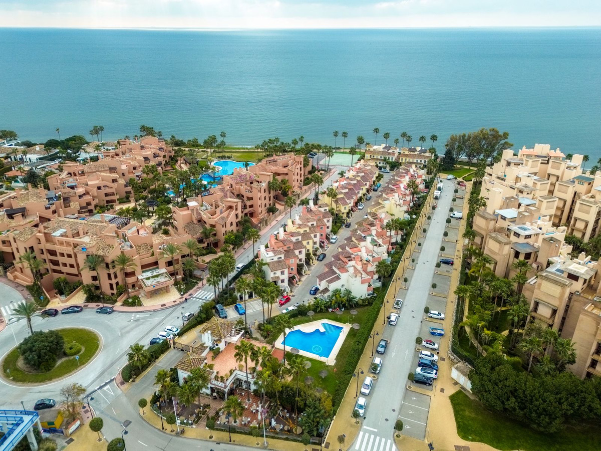 Appartement te koop in New Golden Mile | 4 slaapkamers H5318824