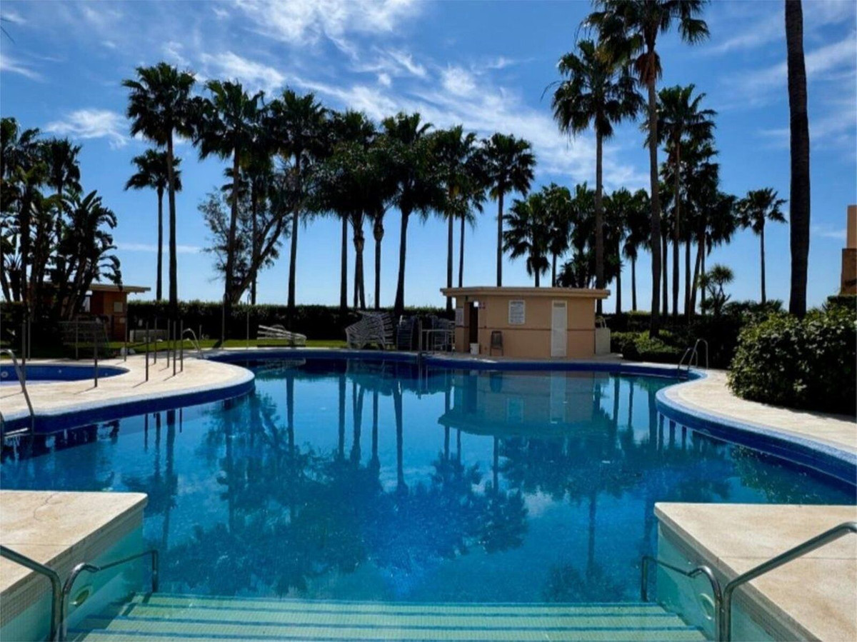 Appartement te koop in New Golden Mile | 3 slaapkamers H5324215