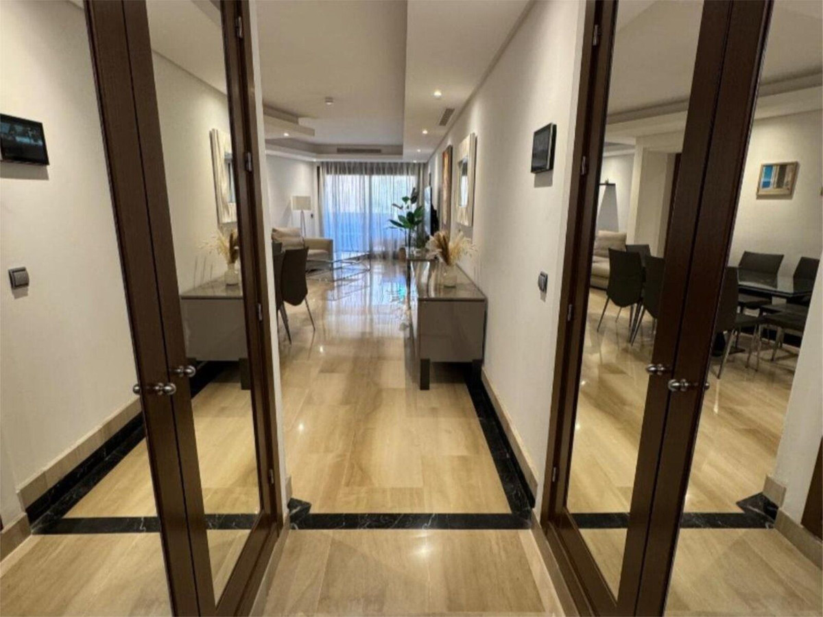 Appartement te koop in New Golden Mile | 3 slaapkamers H5324215