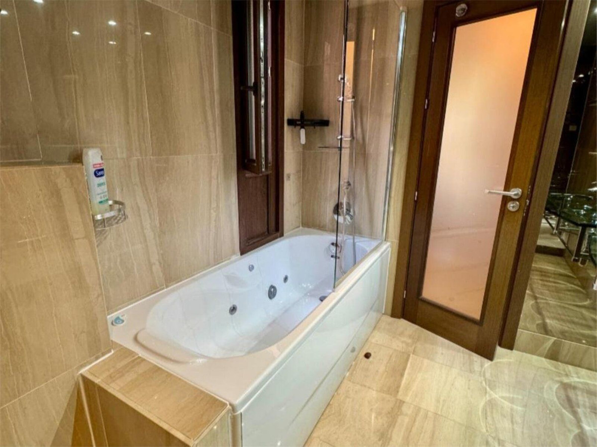 Appartement te koop in New Golden Mile | 3 slaapkamers H5324215