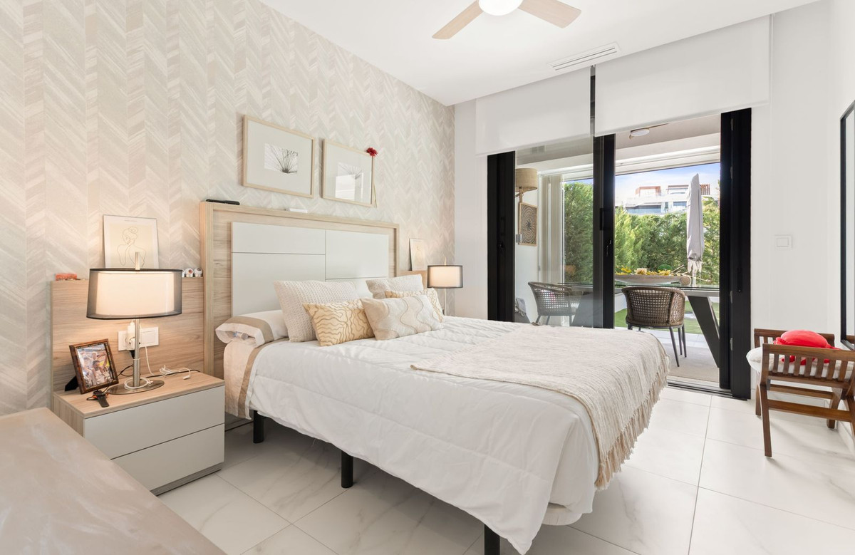 Appartement te koop in New Golden Mile | 2 slaapkamers H5335375