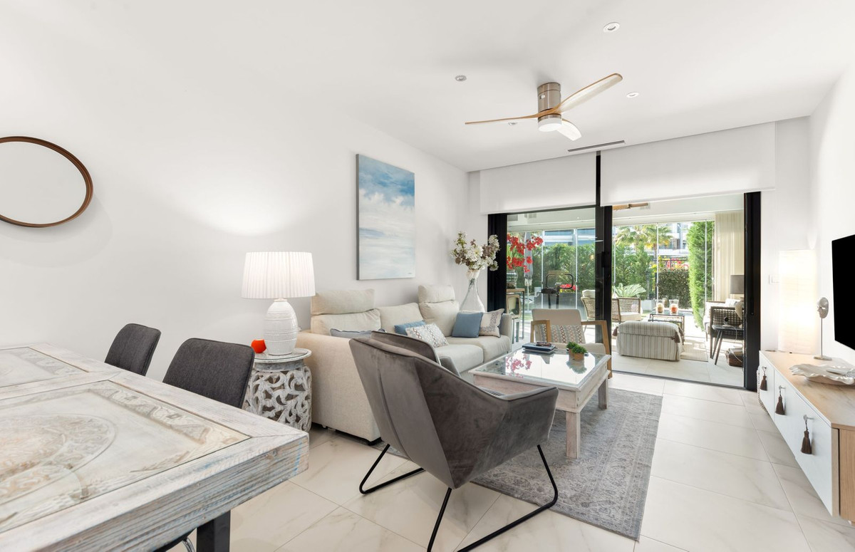 Appartement te koop in New Golden Mile | 2 slaapkamers H5335375