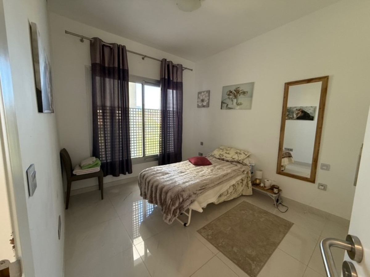 Huis te koop in New Golden Mile | 2 slaapkamers H5346385