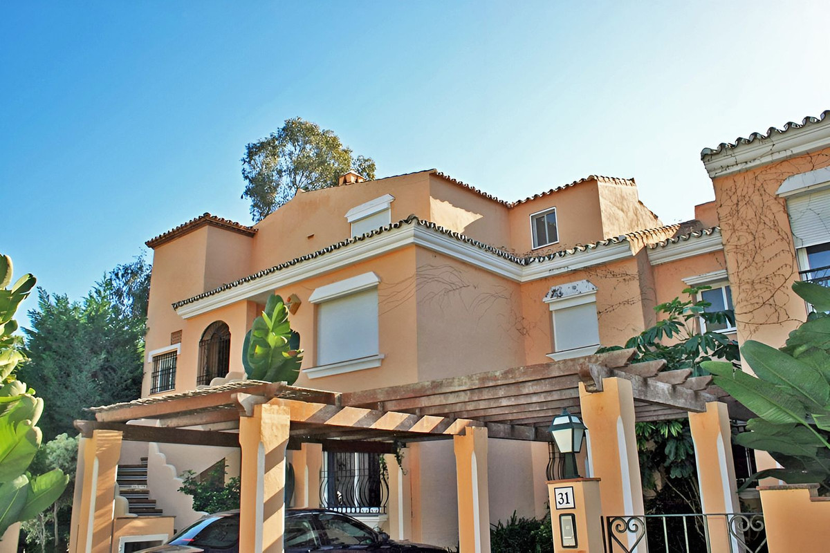 Appartement te koop in New Golden Mile | 4 slaapkamers H5350126